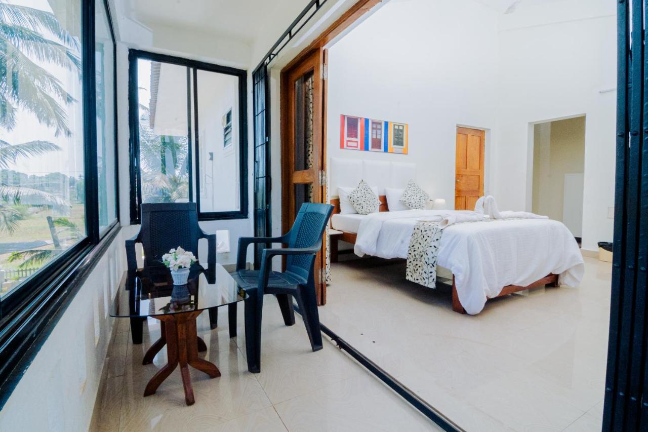 White House In Goa, Truly Amazing Experience Bed and Breakfast Saligao Exterior foto