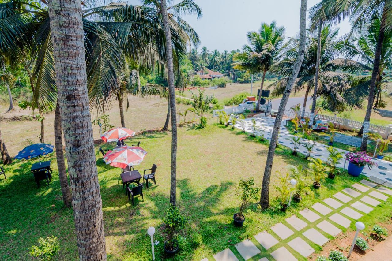 White House In Goa, Truly Amazing Experience Bed and Breakfast Saligao Exterior foto